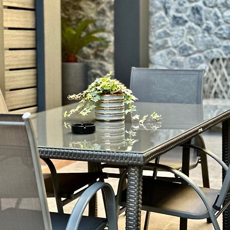 T&T Luxury Apartments - Rooftop Jacuzzi Atina Dış mekan fotoğraf